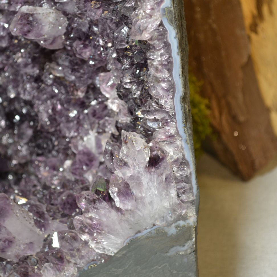 
                  
                    Amethyst-Druse Nr. 49
                  
                