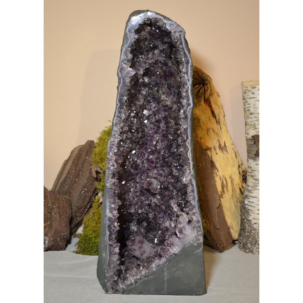 
                  
                    Amethyst-Druse Nr. 49
                  
                