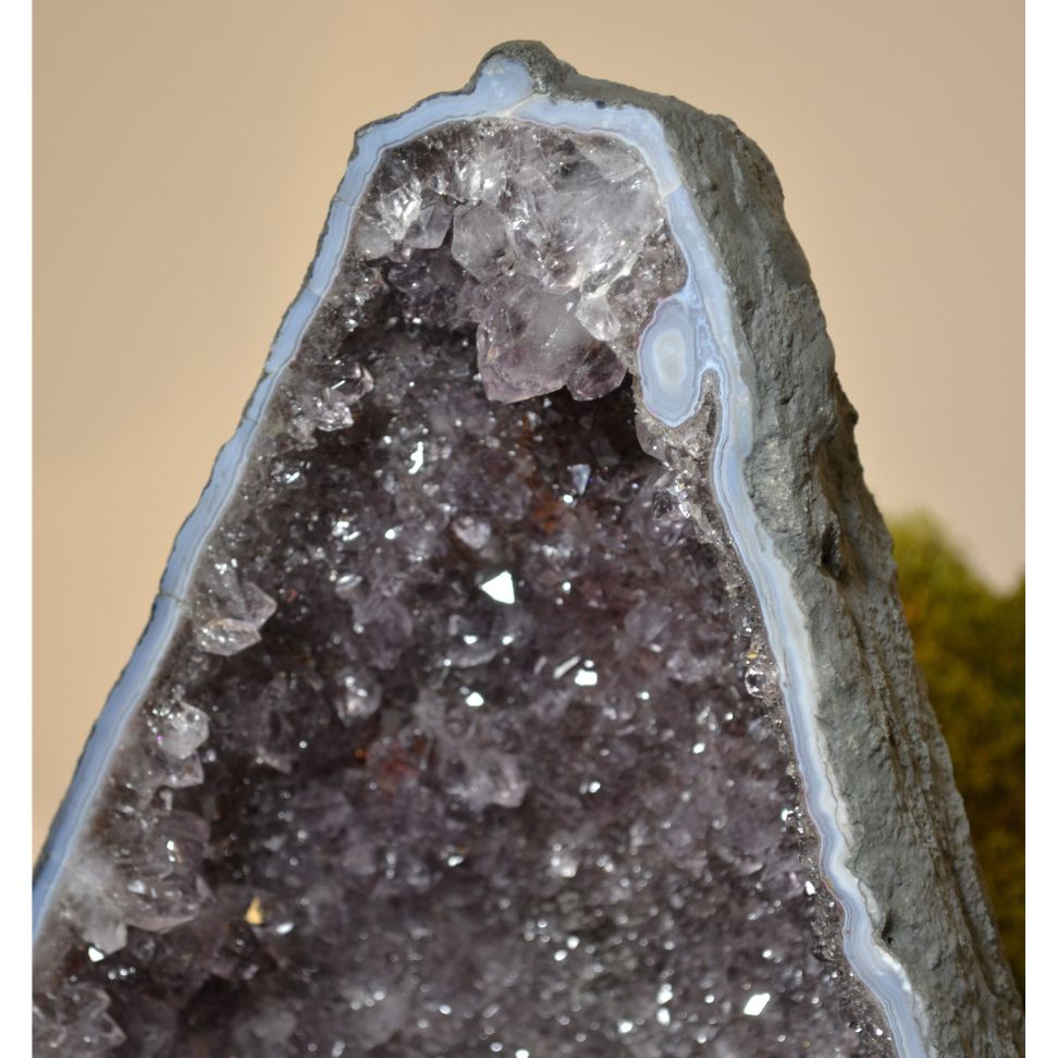 
                  
                    Amethyst-Druse Nr. 53
                  
                