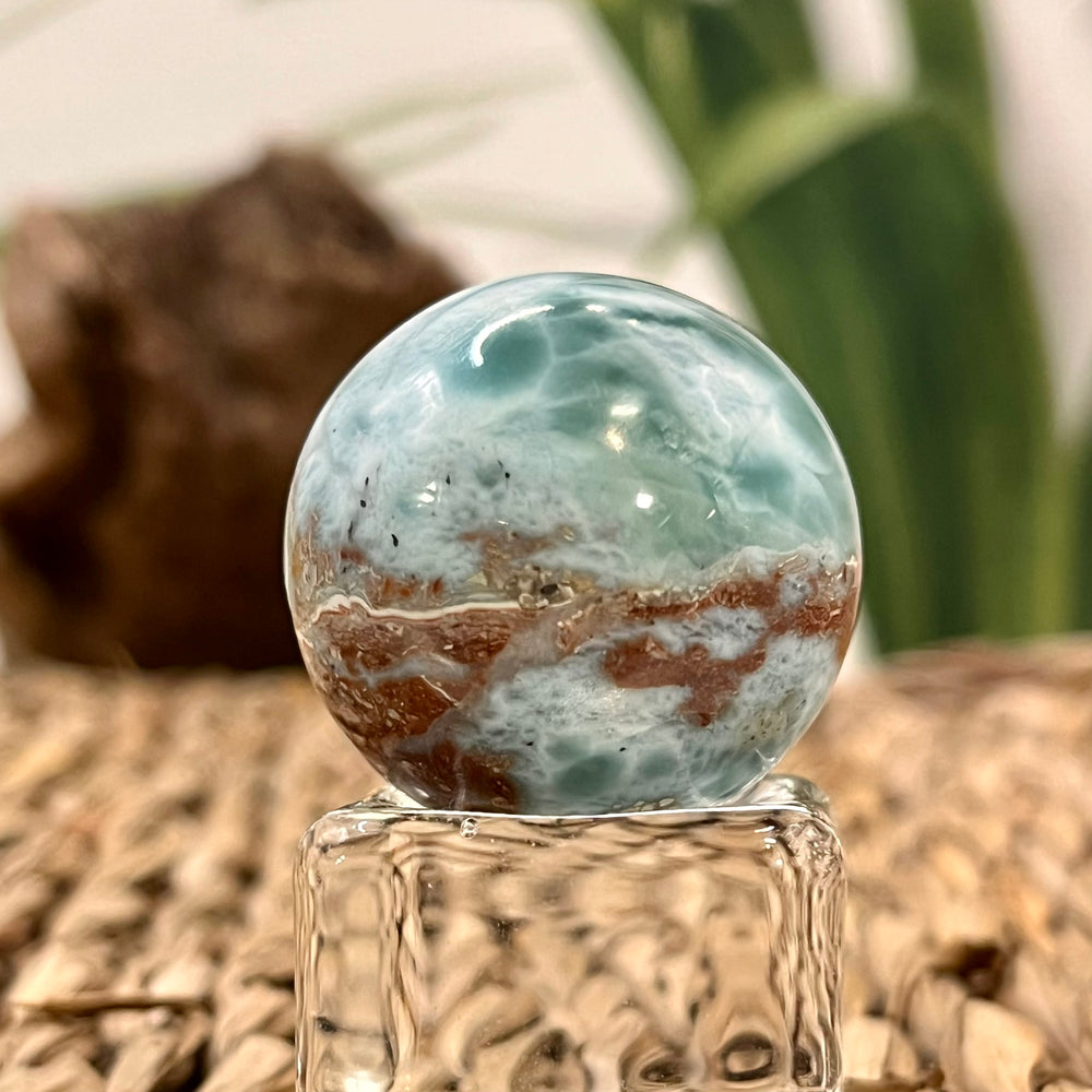 
                  
                    Larimar-Kugel Nr. 8
                  
                