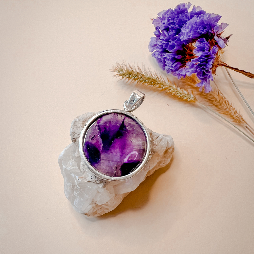 
                  
                    Amethyst Kettenanhänger in 925 Silber gefasst
                  
                