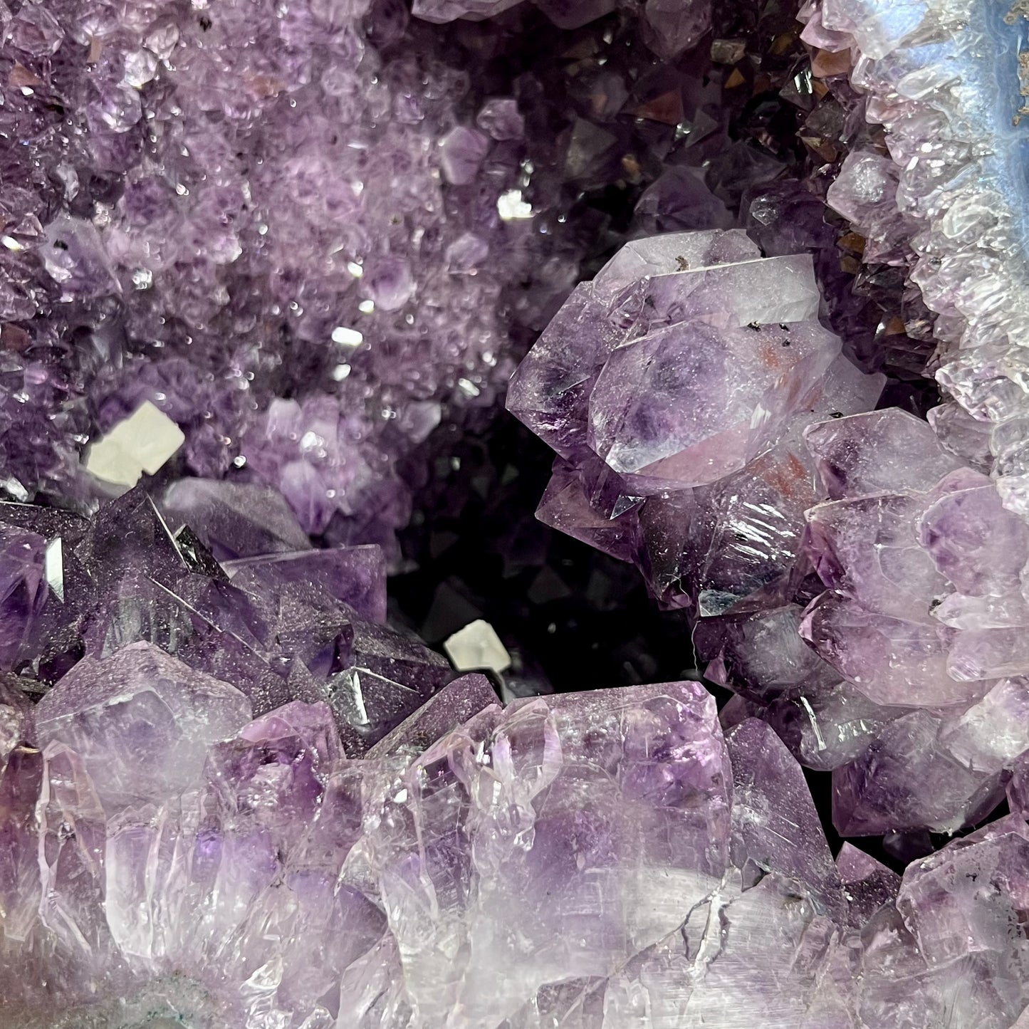 
                  
                    Amethyst-Druse
                  
                