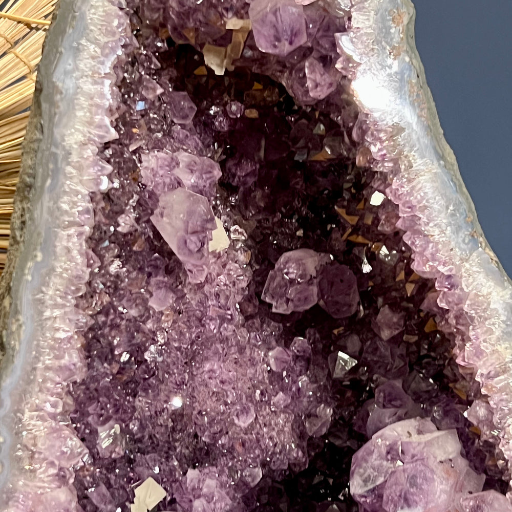 
                  
                    Amethyst-Druse
                  
                