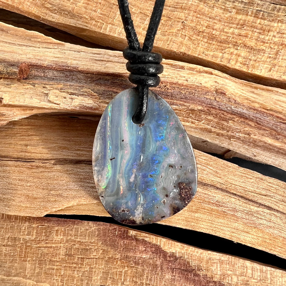 
                  
                    Boulder Opal Anhänger
                  
                