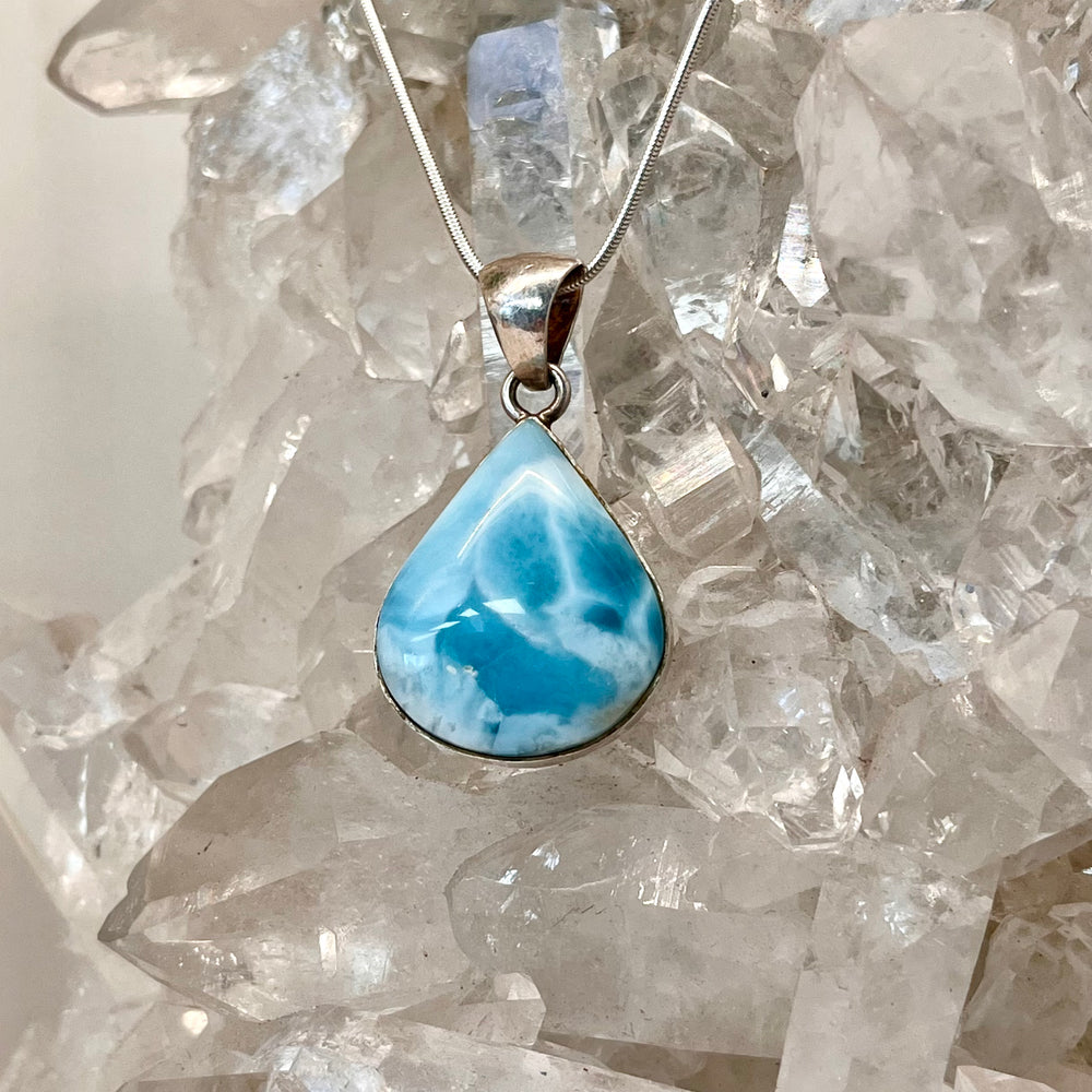 
                  
                    Larimar-Anhänger
                  
                