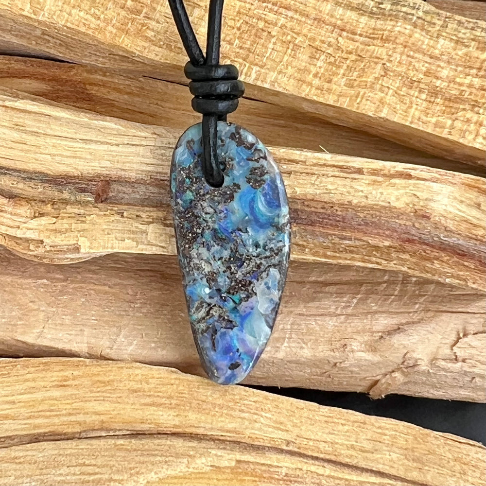 
                  
                    Boulder Opal Anhänger
                  
                