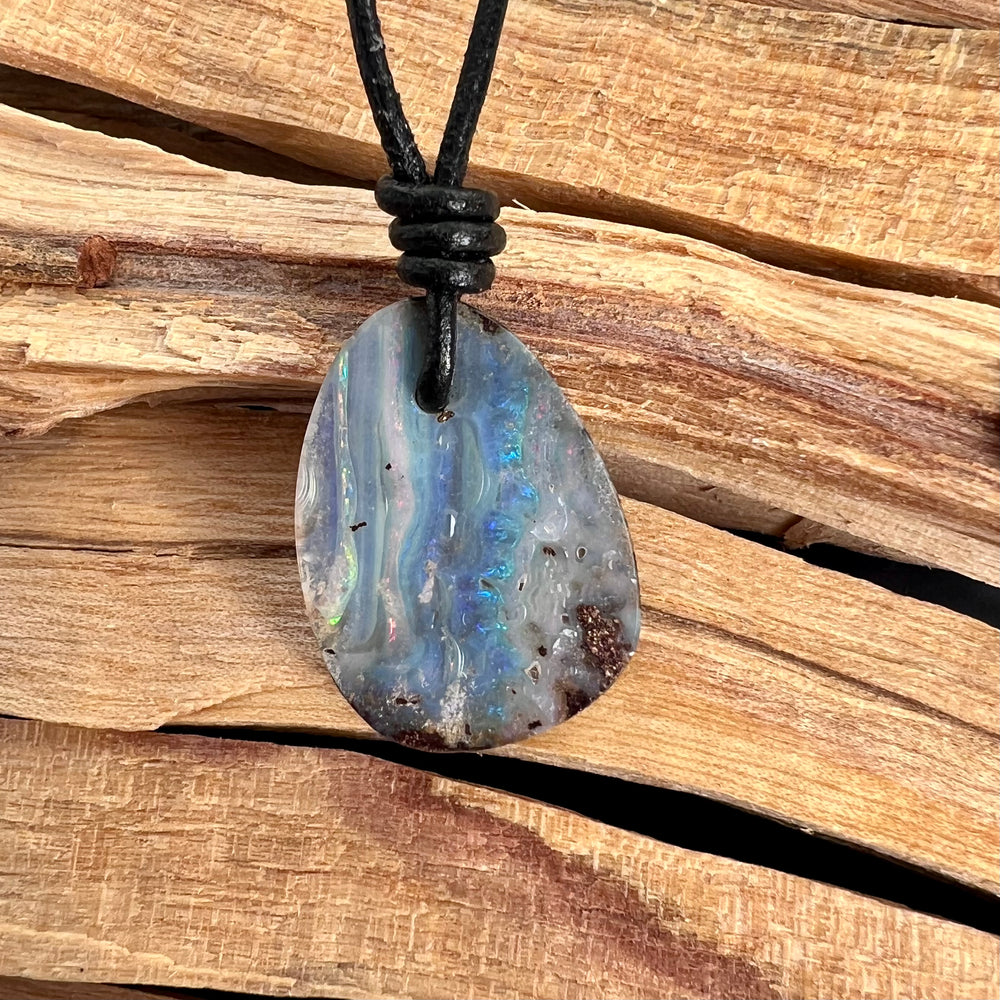 
                  
                    Boulder Opal Anhänger
                  
                