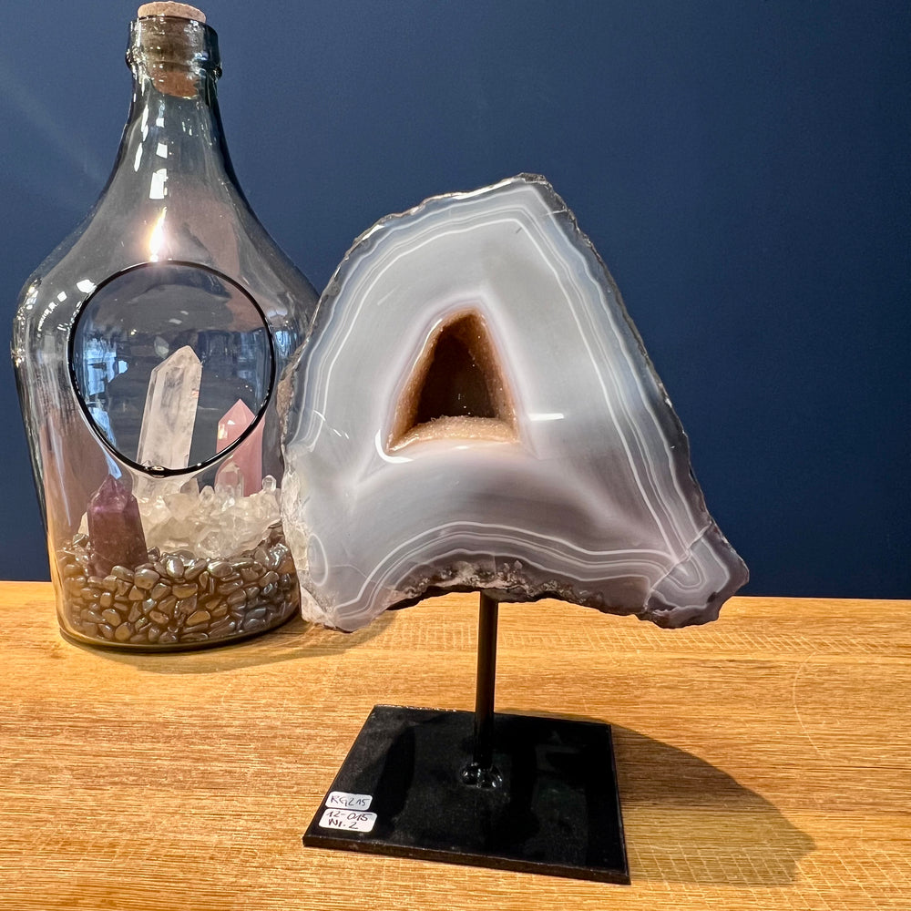 Achat-Geode auf Metallständer Nr. 2