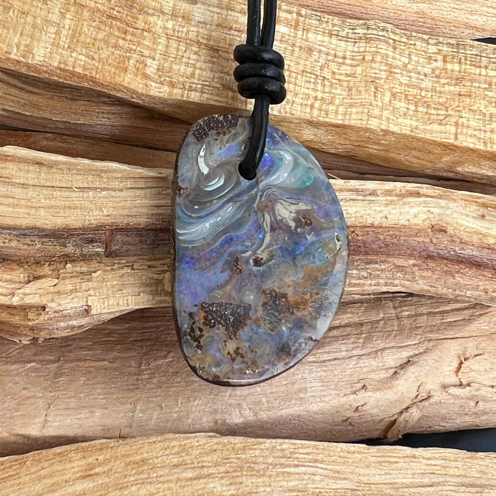 
                  
                    Boulder Opal Anhänger
                  
                