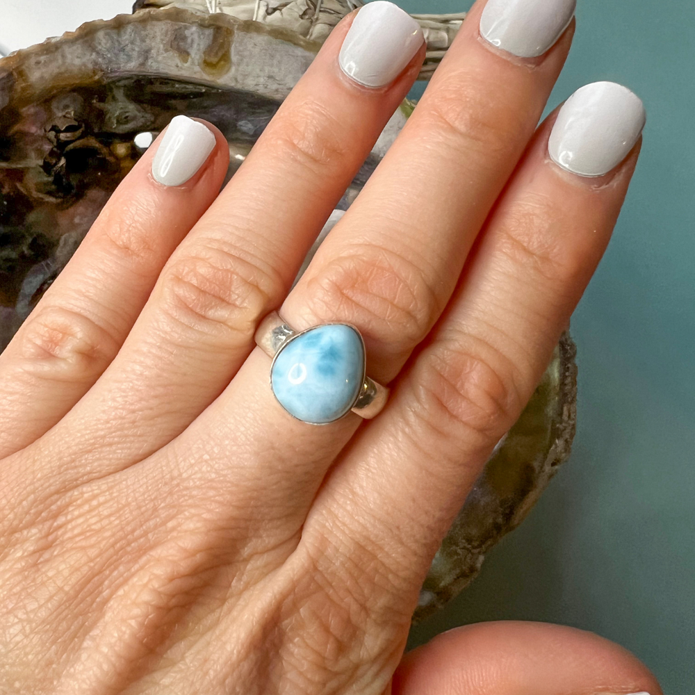 
                  
                    Larimar Ring in 925 Silber gefasst Gr. 53
                  
                