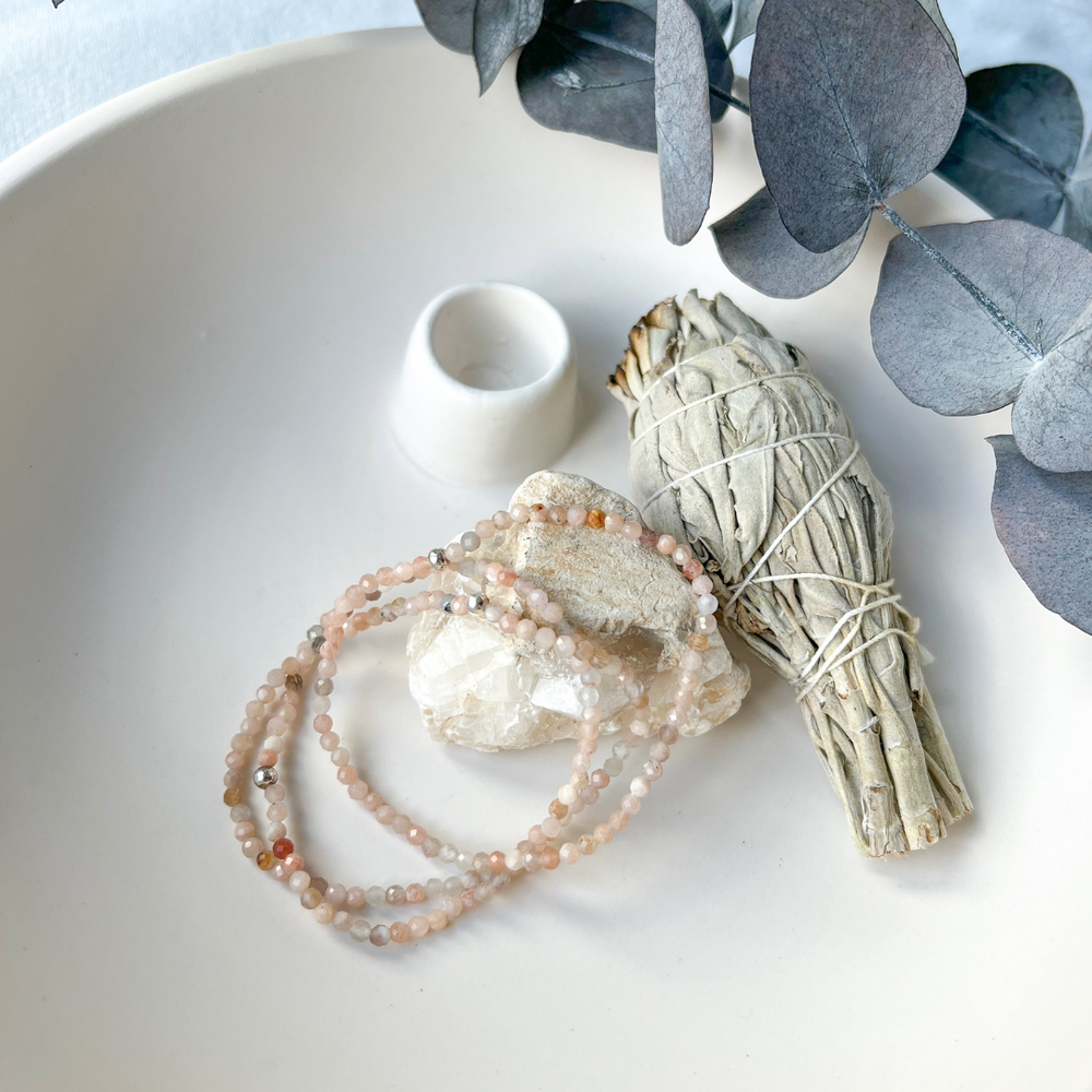 Armband aus Mondstein Facettiert