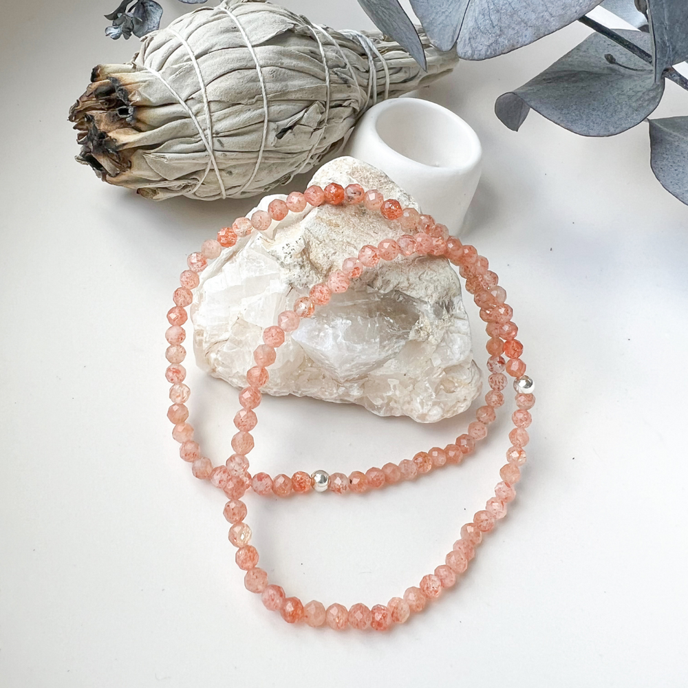 Armband aus Sonnenstein Menhir Facettiert