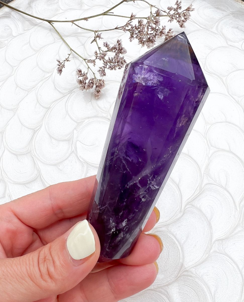 
                  
                    Amethyst Vogel Kristall Nr. 1
                  
                