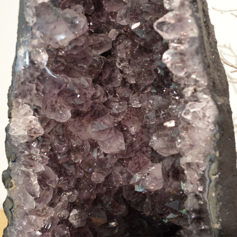 
                  
                    Amethyst-Druse Nr. 11
                  
                