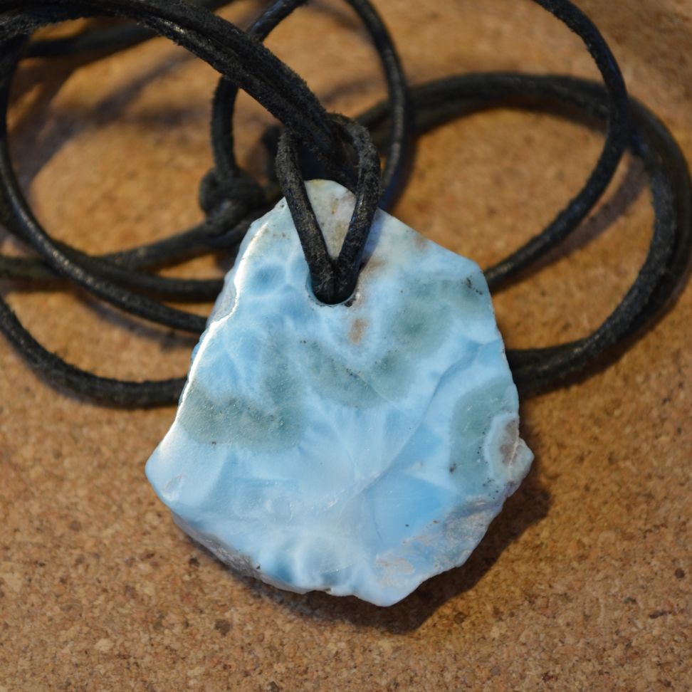 
                  
                    Larimar-Anhänger Nr. 2
                  
                