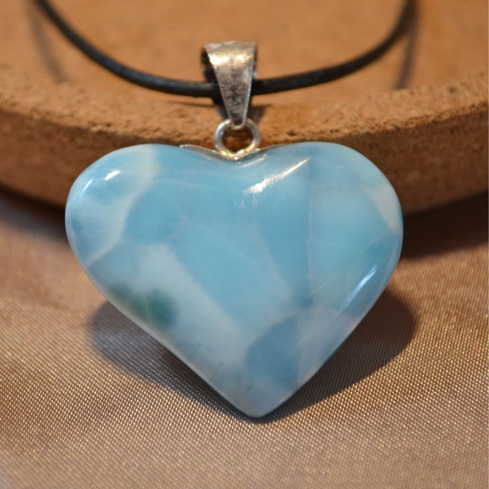 
                  
                    Larimar-Anhänger Herz Nr. 2
                  
                