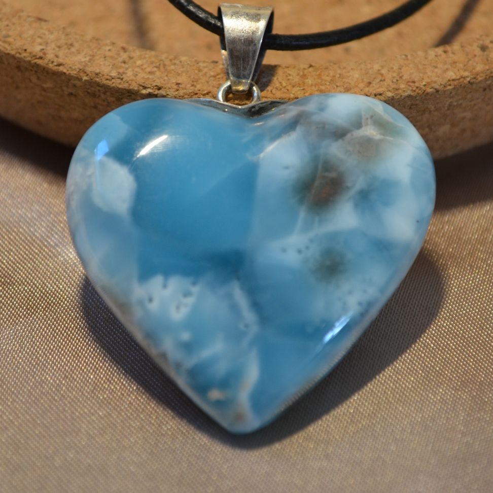 
                  
                    Larimar-Anhänger Herz Nr. 7
                  
                