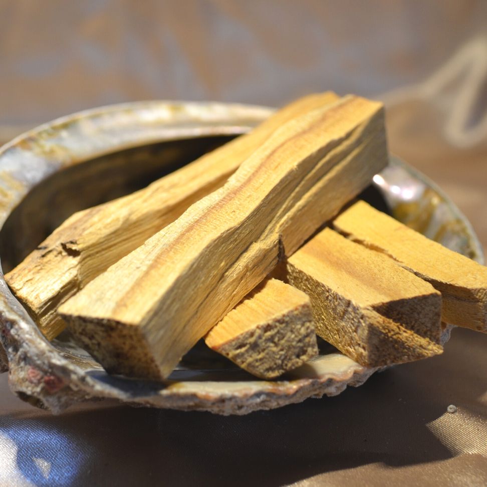 
                  
                    Palo Santo Räucherholz
                  
                