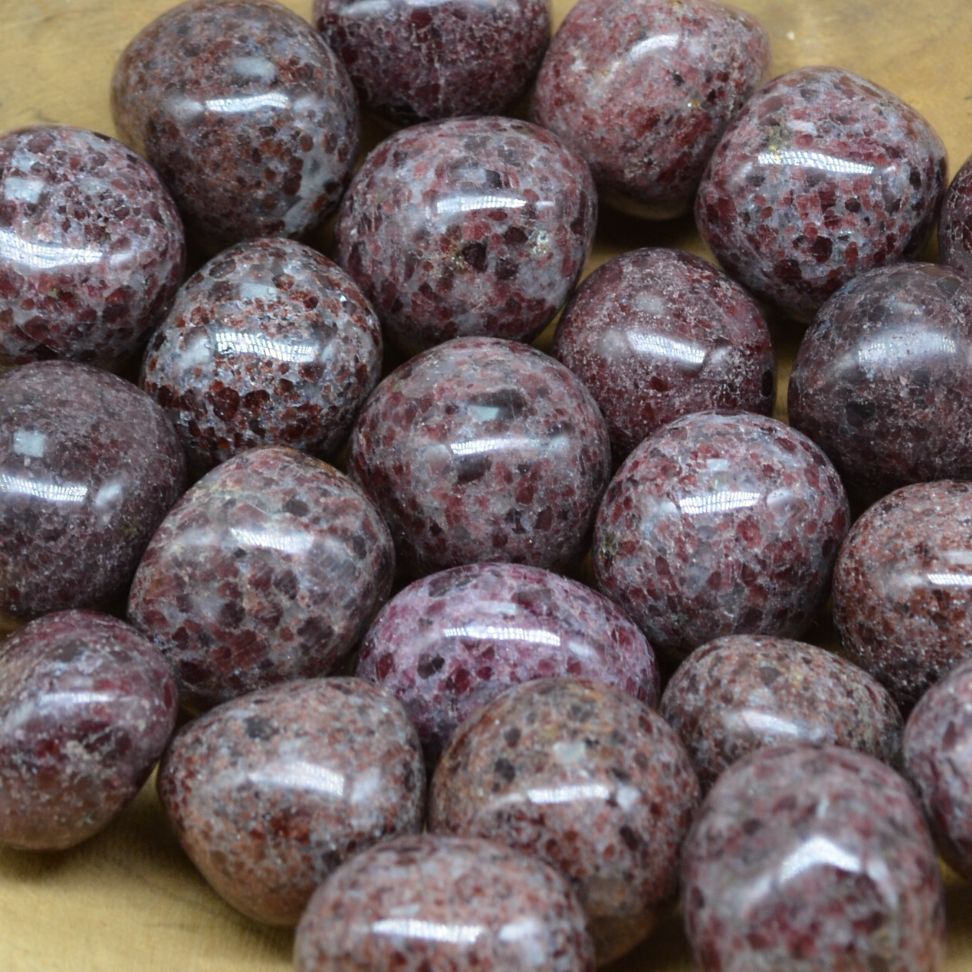 Granat Trommelstein