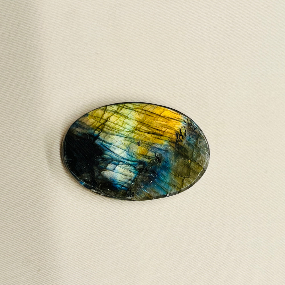 
                  
                    Labradorit Cabochons
                  
                